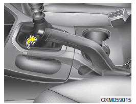 Vérifiez la course du frein de